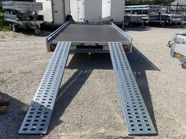 Remolque Plataforma Fija Boro ATLAS Nuevo con Rampas – 700 × 200 cm – MMA 3.500 kg
