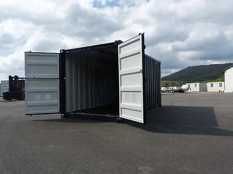 Contenedor Marítimo Nuevo de 15 Pies con Instalación Eléctrica, Rejillas de Ventilación y Cierre con Llave